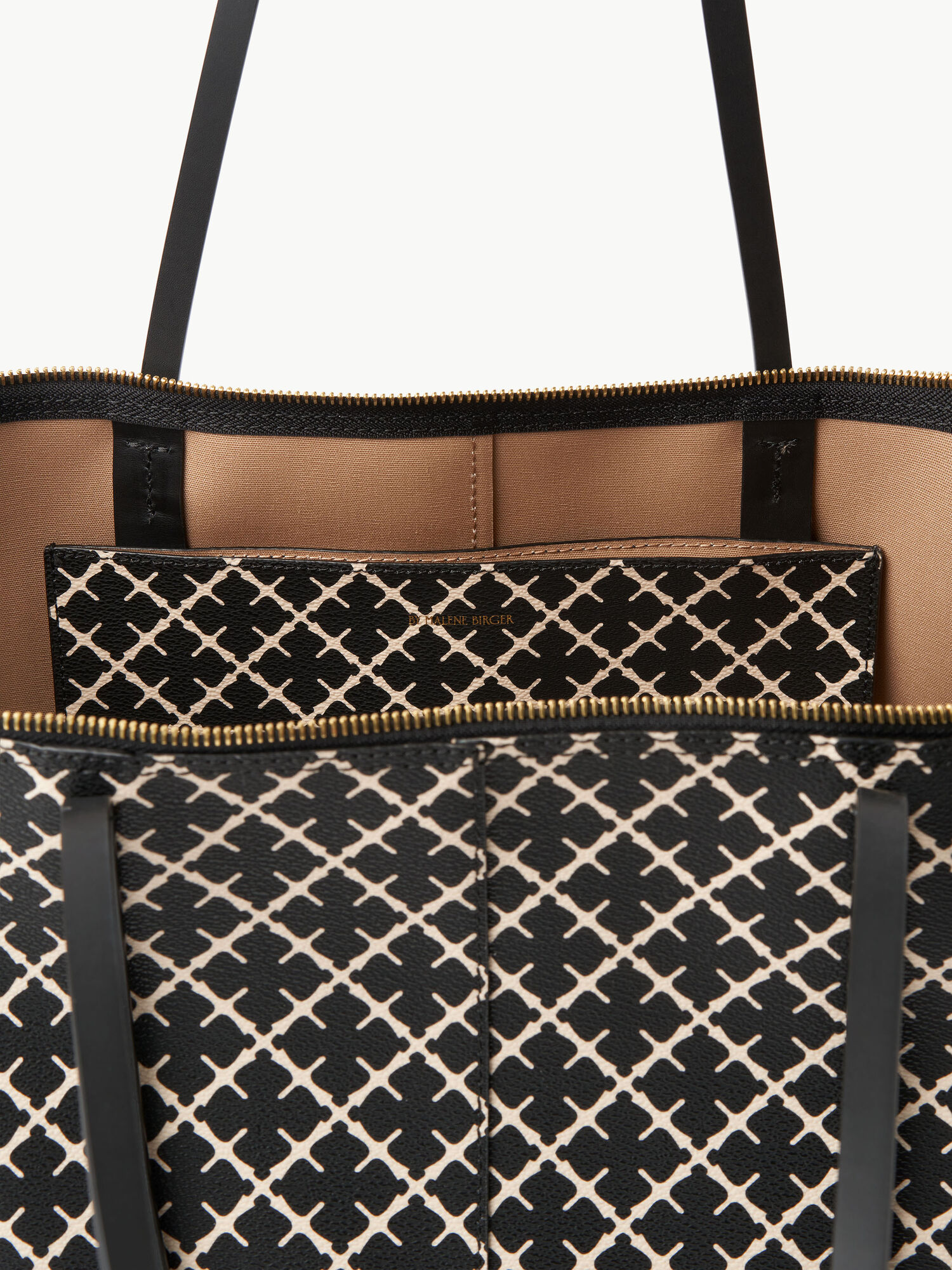 By Malene Birger Luze Tote Tassen Zwart | NL_BB36573